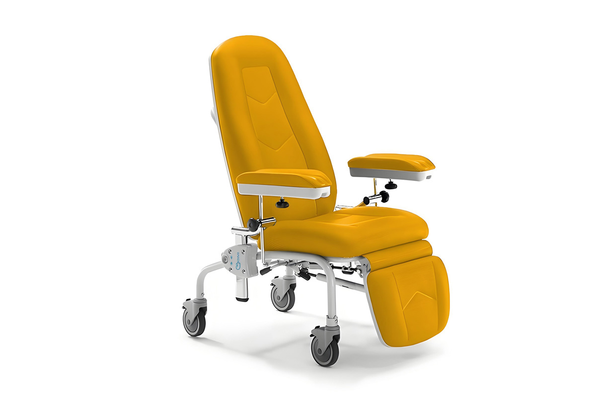 dialysis chairs 1